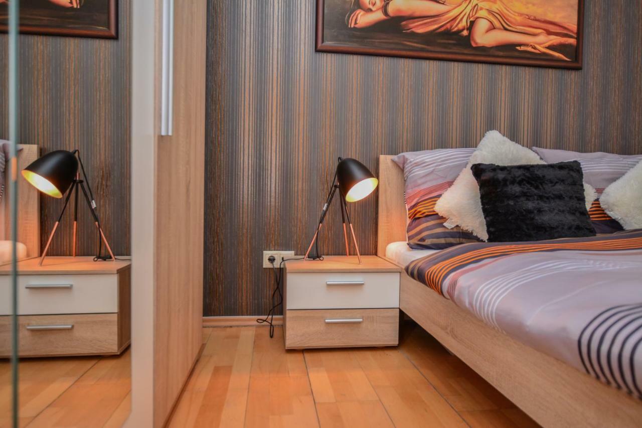 Design Free Parking In City Center Apartman Budapest
